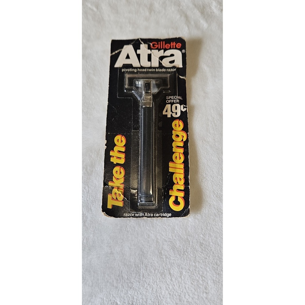 Vintage Gillette ATRA Pivoting Head Twin Blade Razor 1970s Shaver New .49 Cent